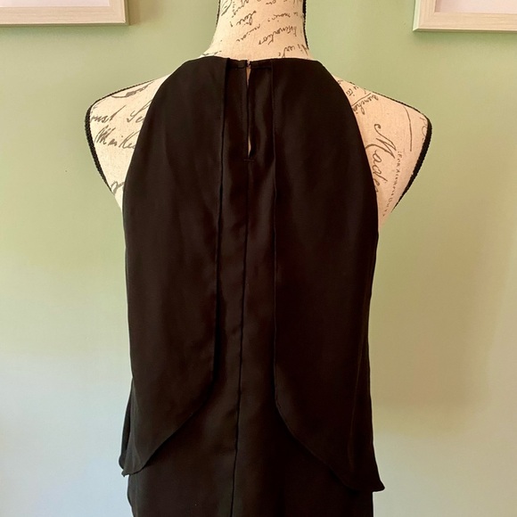 Women’s Elegant Black Sleeveless Top Size Small - Picture 4 of 6